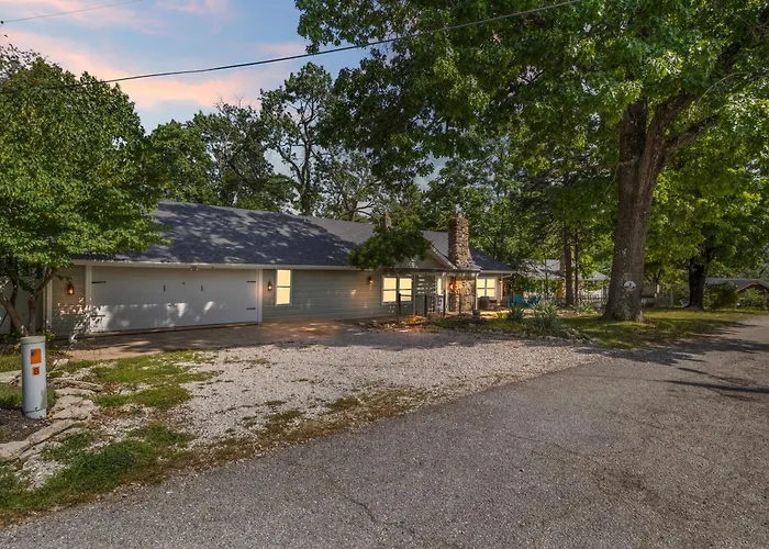 5000Square Feet Huge Lakeview Home! Lake Ozark