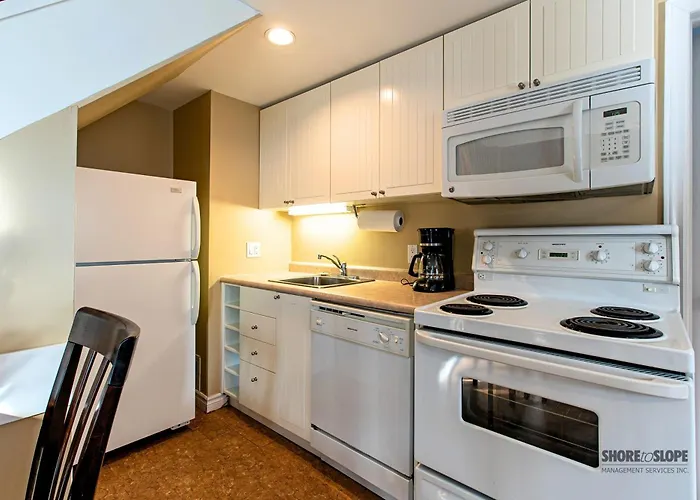 Mountain View Villas One Bed Loft Suite Collingwood