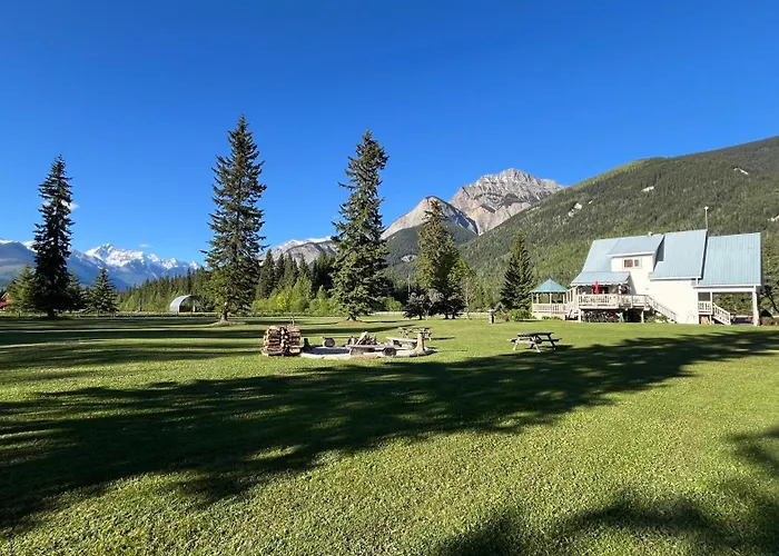 Bear Paw Lodge Golden