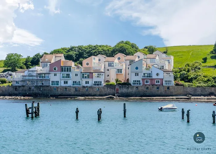 Pebbles - The Haven Swanage Villa