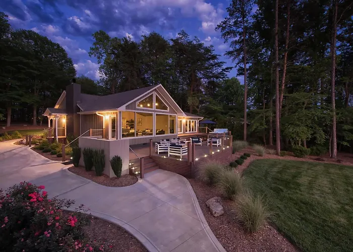 Lake Norman Hideaway Mooresville