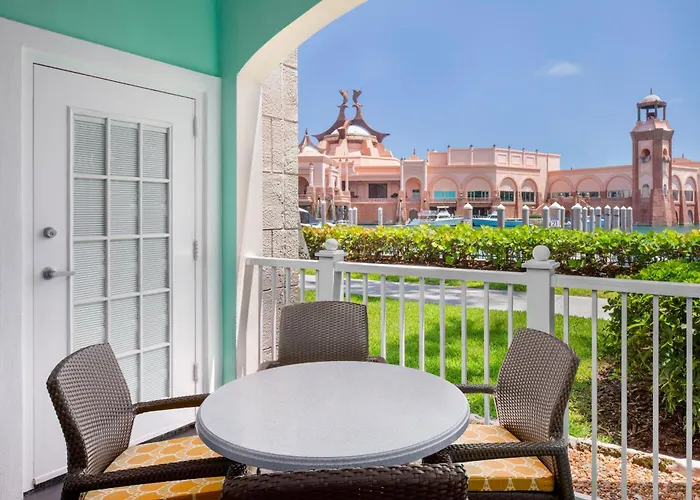 Harborside Resort & Vacation Rentals At Atlantis Nassau