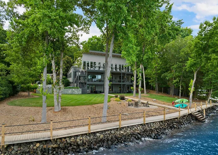 Lake Norman Getaway Mooresville