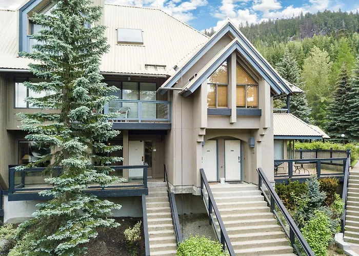 Foxglove 6 - The Villas | 1-Level Townhouse Walking Distance To Village & Close To Ski Hill Whistler