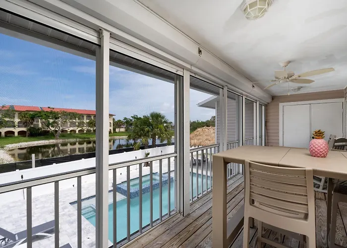 Monty'S Place Fort Myers Beach