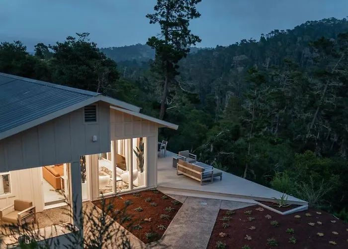 Carmel Hideaway - Modern Luxury Villa