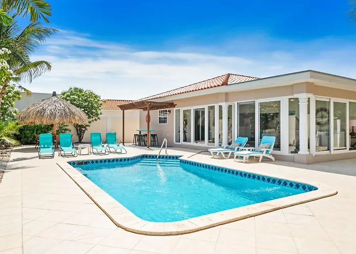 Rooi Santo 128 Villa Palm Beach