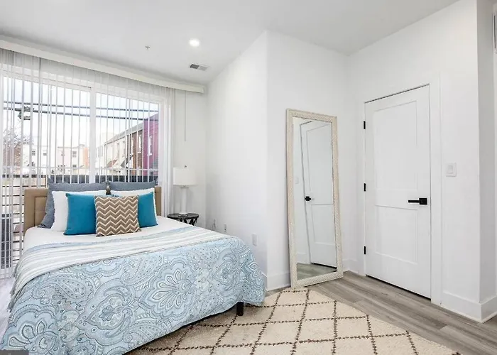 Amazing Capital Hill Apt , Step Away Gym, Shopping Washington