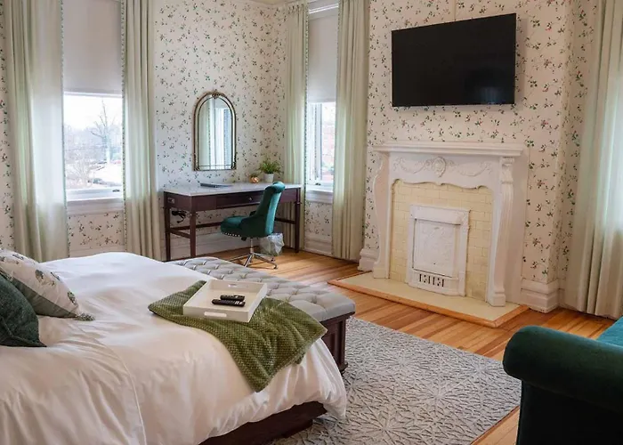 Truitt Vanderbilt Club La Grange