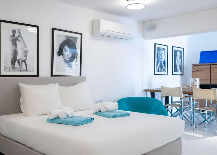 Tropical Luxury & Private Beach - La Villa Blanca Willemstad