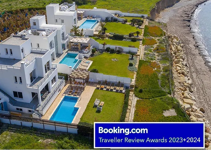 Blue Coral Beach Villas: Exclusive Oceanfront Retreat Coral Bay