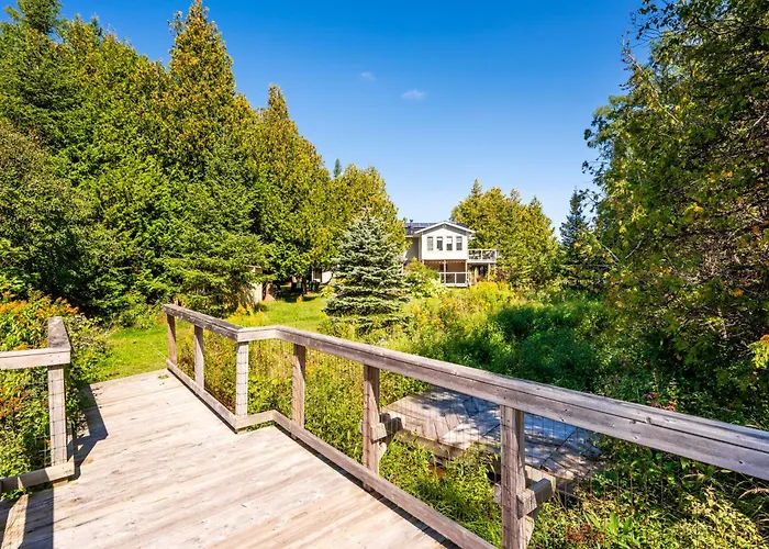 Serenity Shores Kayak Paradise Tobermory