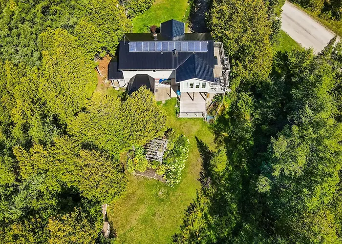 Serenity Shores Kayak Paradise Tobermory