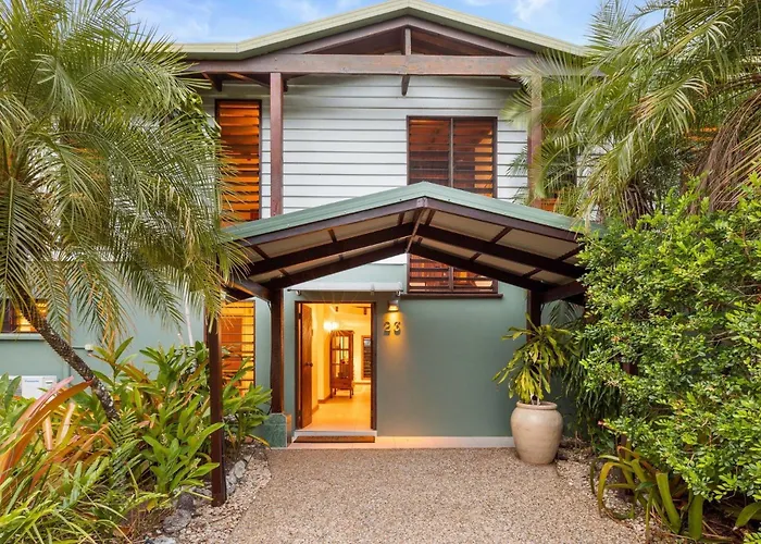 23 Solander Boulevard - Family Home By The Beach Port Douglas