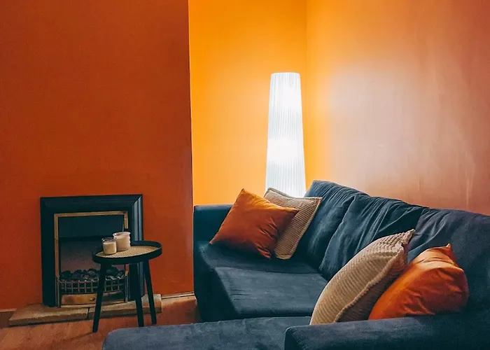 3 Bed House - Free Parking - 10 Minutes To City Centre - Perfect For Families, Contractors And Relocators York