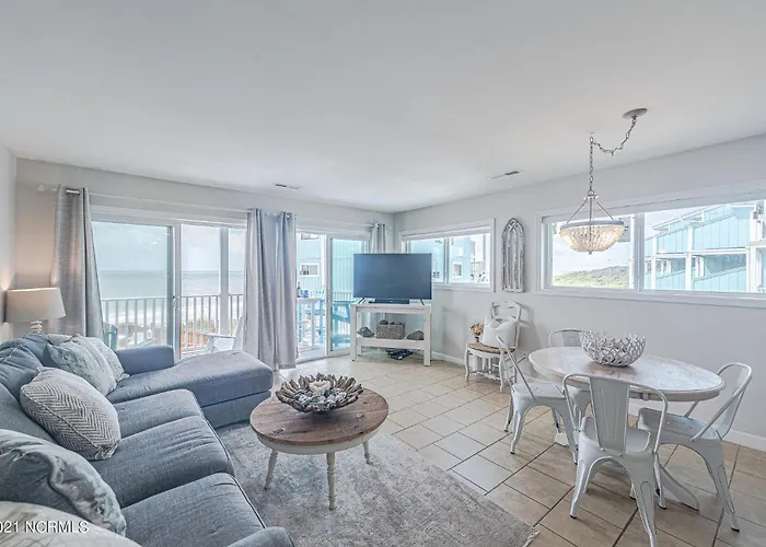 The Riggings H2 Villa Kure Beach