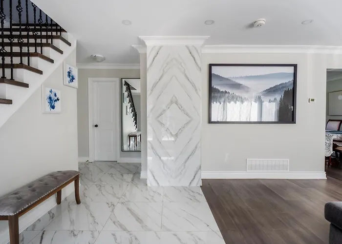 Chic And Cozy 5 Bedroom House Brampton