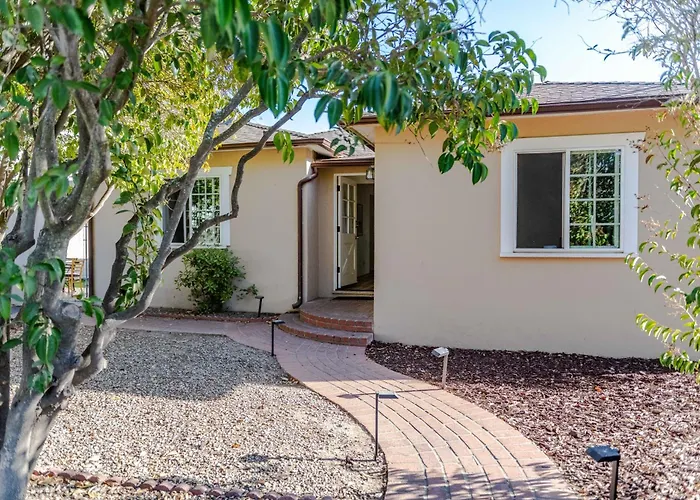 Copenhagen Cottage Solvang