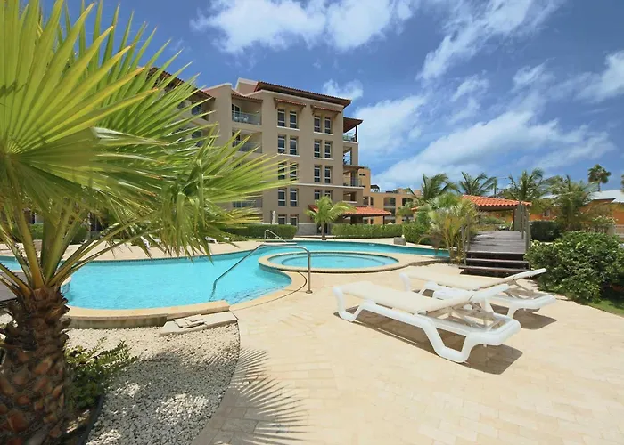 Oasis Delight Two-Bedroom Condo Palm Beach