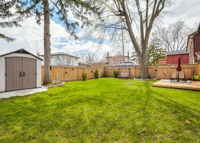 Luxury 5Br Villa In Scarborough Toronto