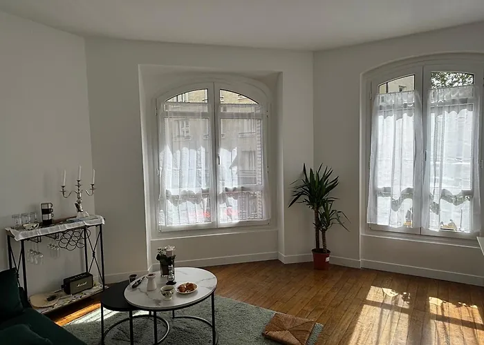 White Paris Apartment