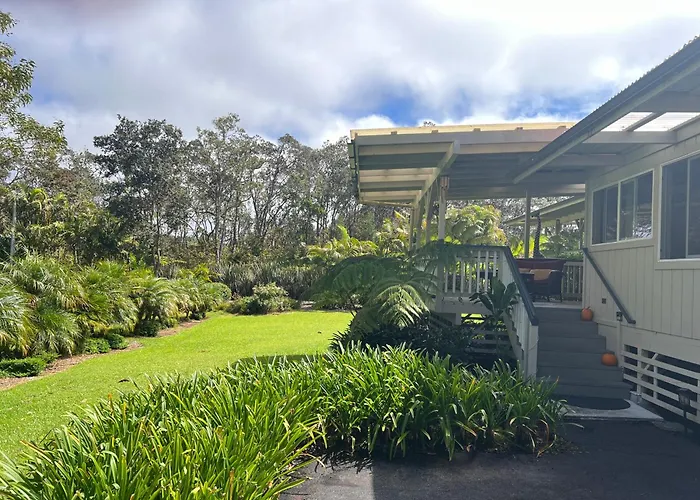 Aloha Junction Bed And Breakfast -Minutes Away From Hawaii Volcanoes National Park