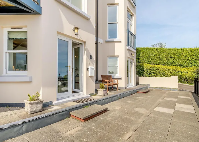 Bryn Y Mor Apartment Tenby