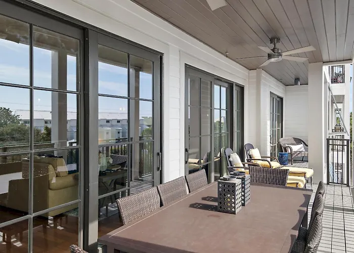 Waterhouse 203 Villa Seacrest