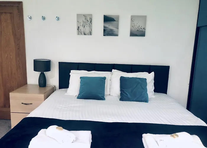 Bassett Avenue - Superking Room Southampton