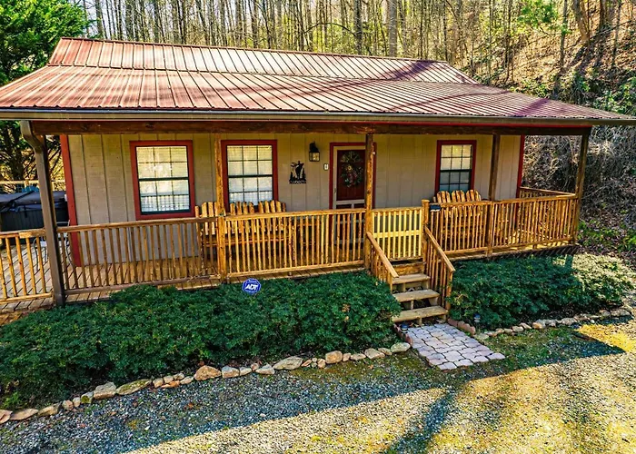 Blue Mist Mountain Retreat Villa Whittier
