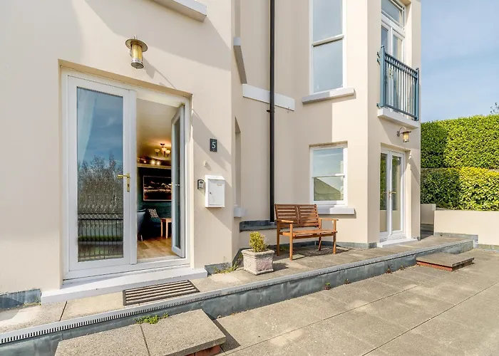 Bryn Y Mor Apartment Tenby