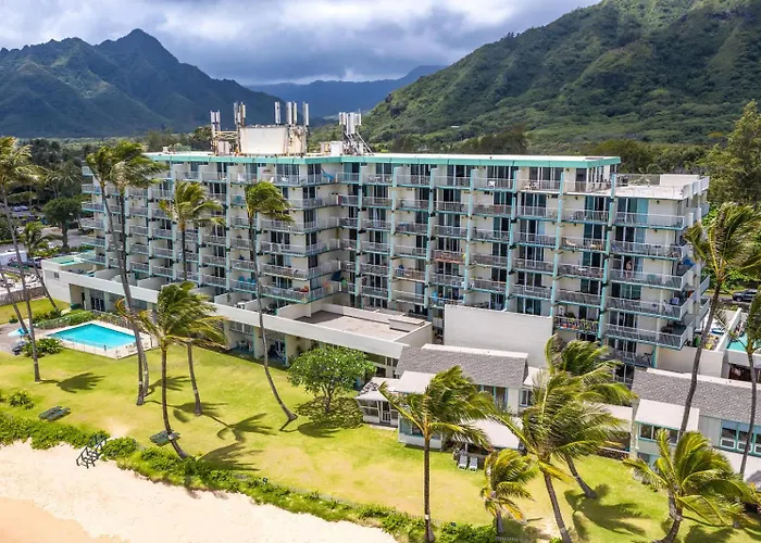Luxury Beachfront Condo Hau'ula