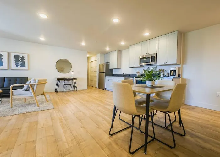 Skyview Loft-Unit B 203 Villa Kalispell