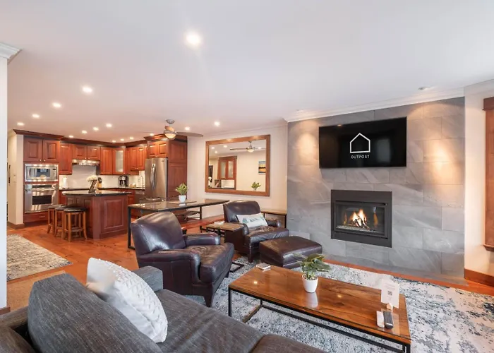 Greyhawk By Outpost Whistler Villa