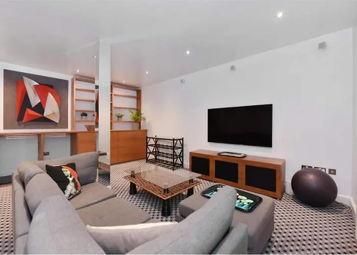 Charming 3Br Mews House Villa London