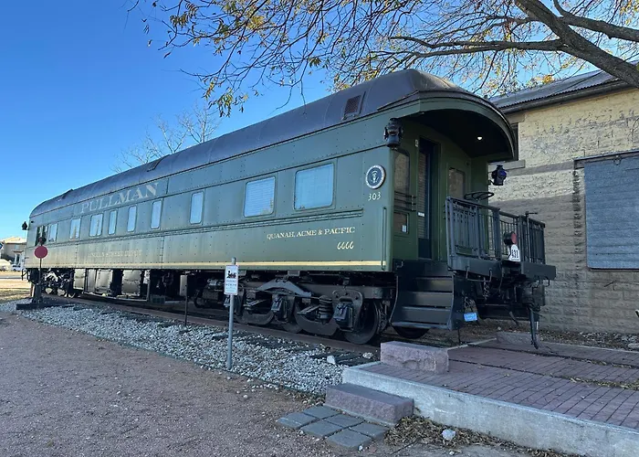 Pullman Train Car Villa Fredericksburg
