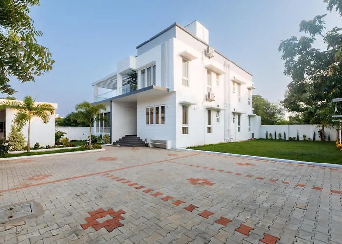 Kites - Covelong - A Raj Beach House Chennai