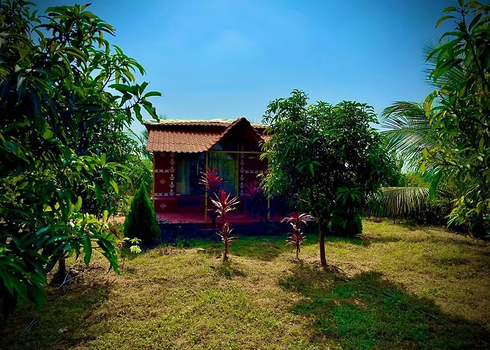 Mangohut Farmhouse Pool Villa Hyderabad