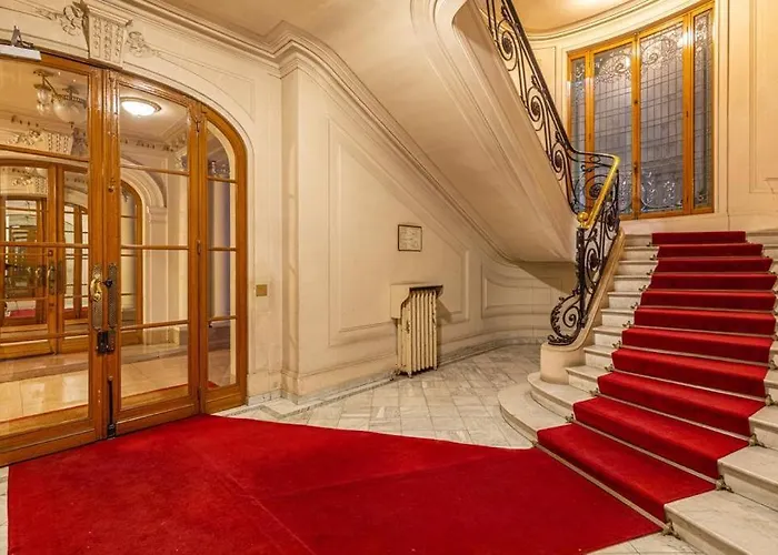 Victor Hugo Apartment Paris