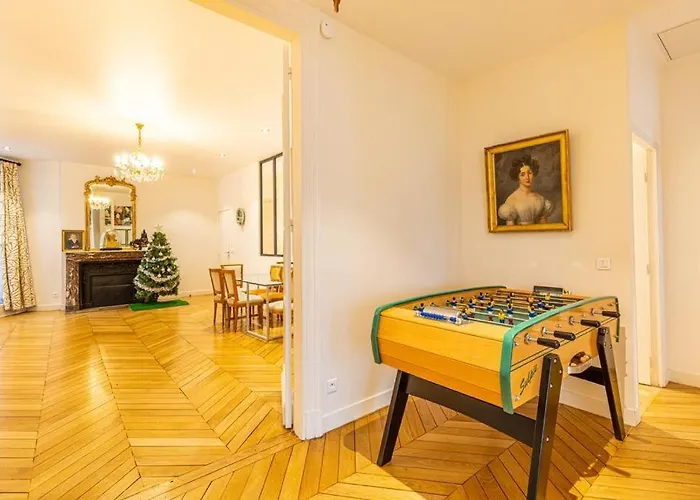 Victor Hugo Apartment Paris