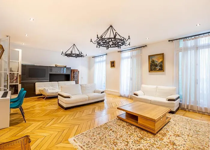 Victor Hugo Apartment Paris