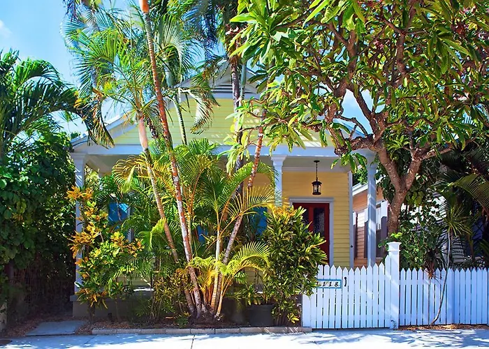 Pineapple Cottage Key West