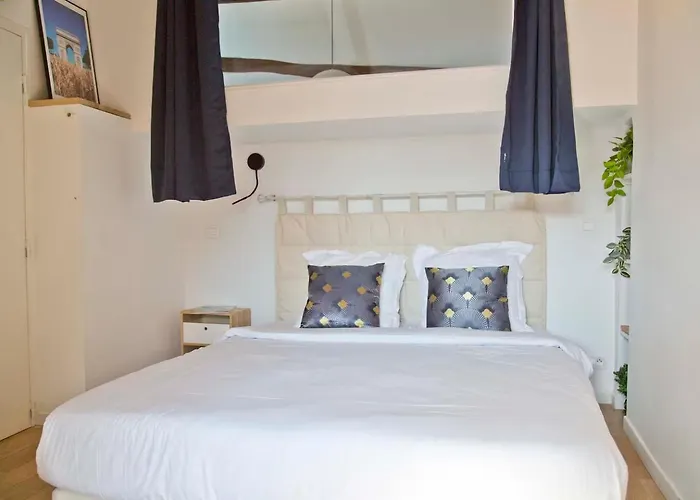 Charming Apt Near Pantheon Paris