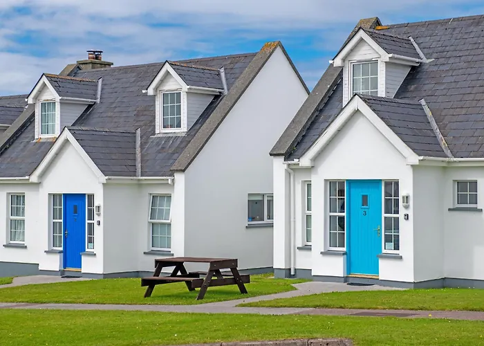 Dingle Harbour Cottages 3 Bed - Sleeps 6 By Trident Holiday Homes