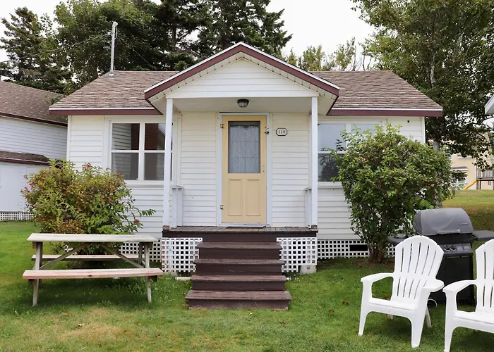 Shining Waters - Ingleside Cottages Cavendish