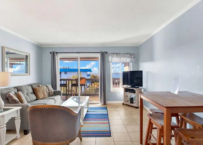 Savannah Beach & Racquet Club 314-A Tybee Island