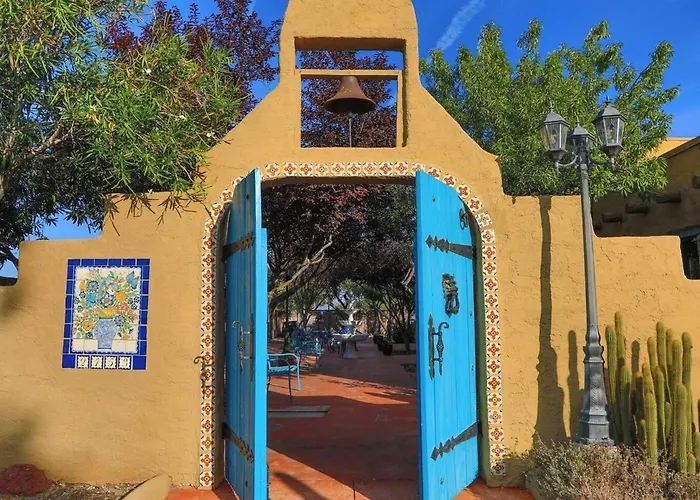 Garcia Hacienda Authentic Mexican Villa & Hot Tub Atascadero
