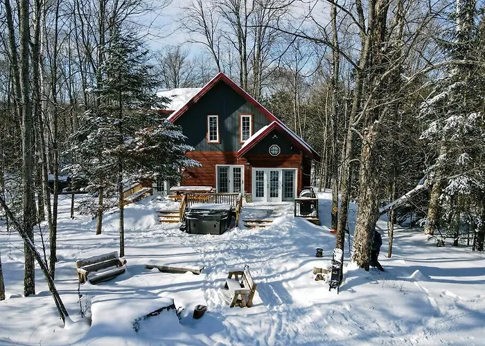 Dingle Run Lodge At Sir Sam'S Haliburton