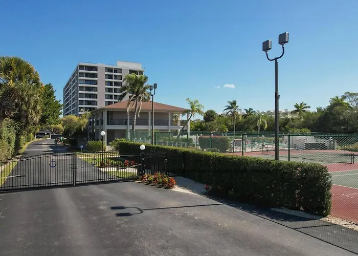 Anchorage Resort 9Th Floor 2 Bedroom Condo With Balcony Gulf Views Poolbeach 0895 Siesta Key