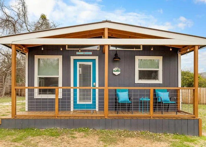 Hunka Hunka Cabin New Braunfels
